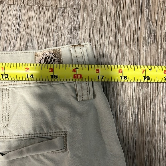 Lucky Brand Rescue Troops Do Your Part Lucky Active Chinos - Picture 11 of 16